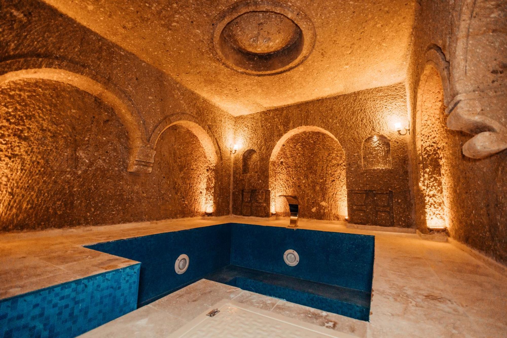Vanessa Cave House Bed & Breakfast อูร์กุบ ภายนอก รูปภาพ