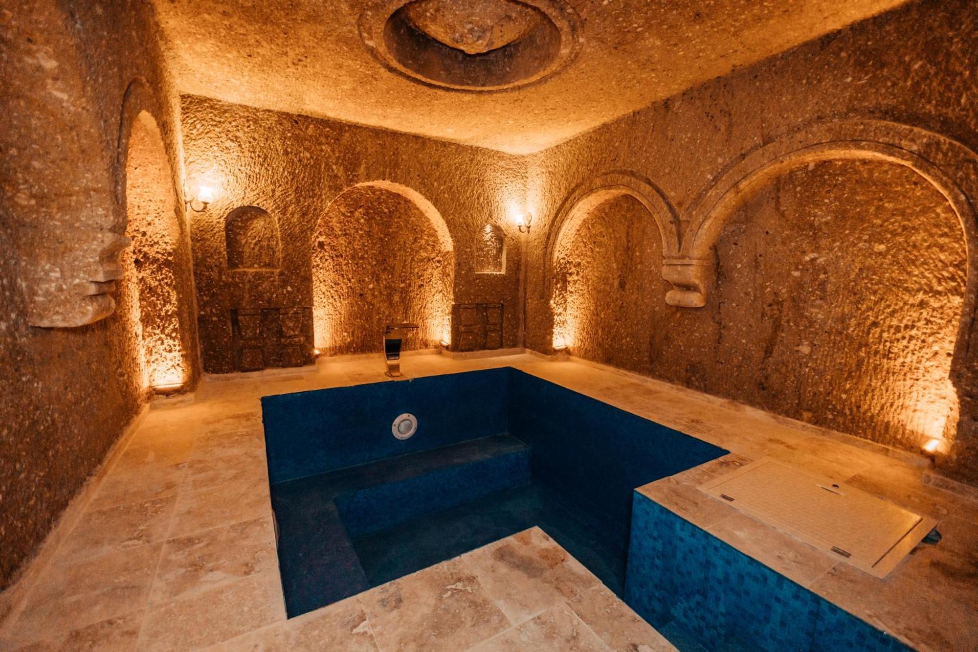 Vanessa Cave House Bed & Breakfast อูร์กุบ ภายนอก รูปภาพ