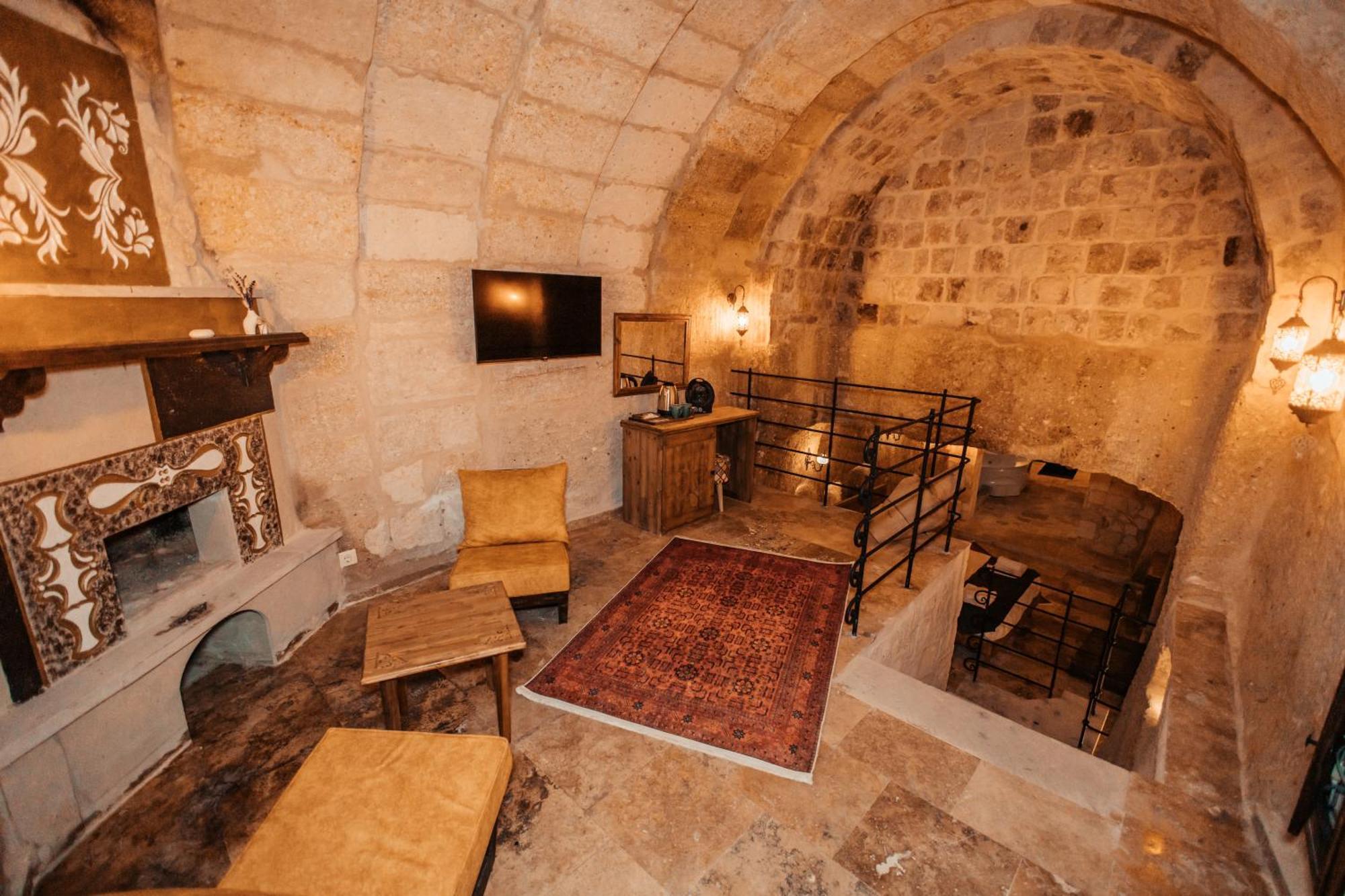 Vanessa Cave House Bed & Breakfast อูร์กุบ ภายนอก รูปภาพ