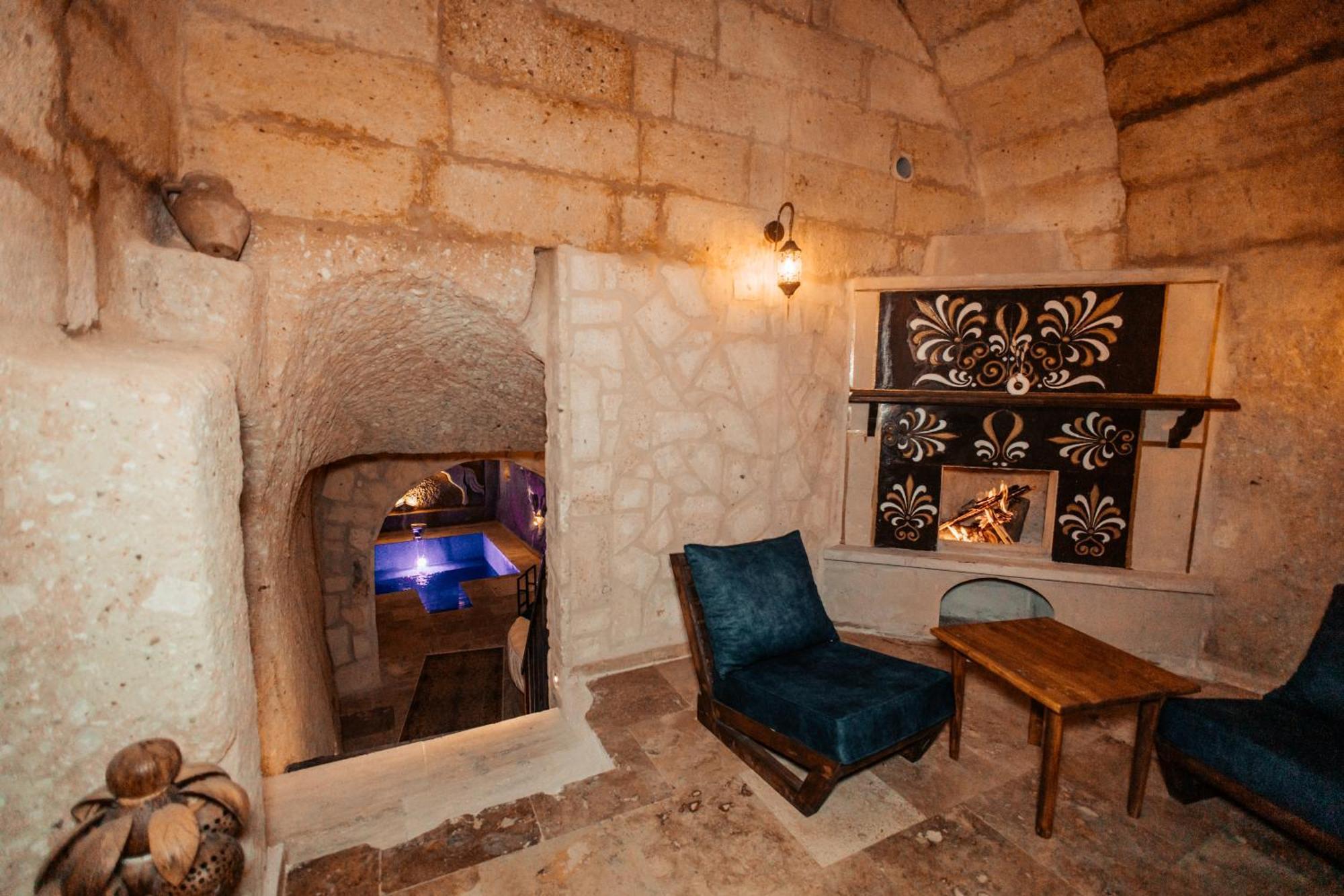 Vanessa Cave House Bed & Breakfast อูร์กุบ ภายนอก รูปภาพ